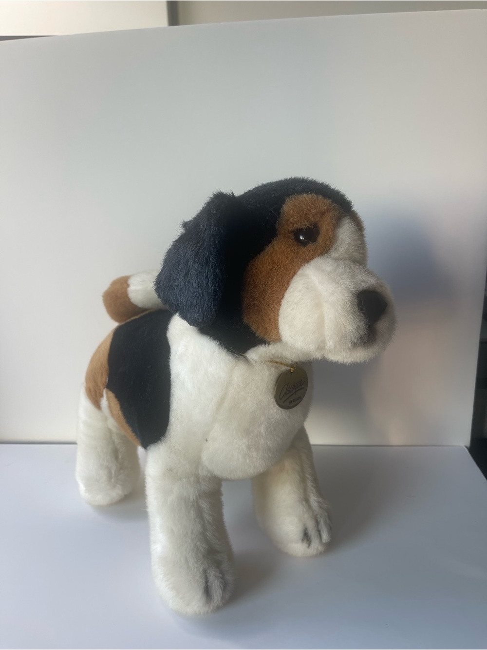 1988 Dakin Classique Realistic Beagle Dog Jumbo Plush Toy In Great Condtion